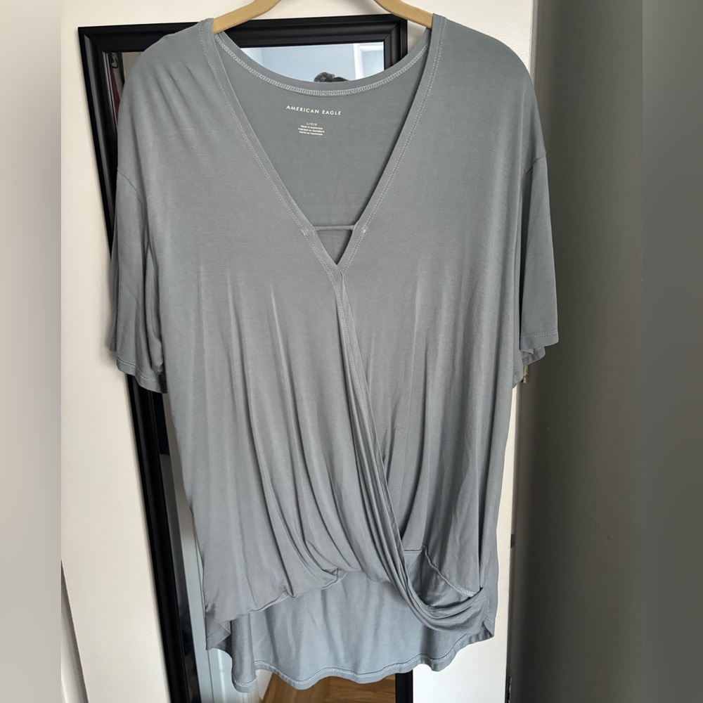 American Eagle top